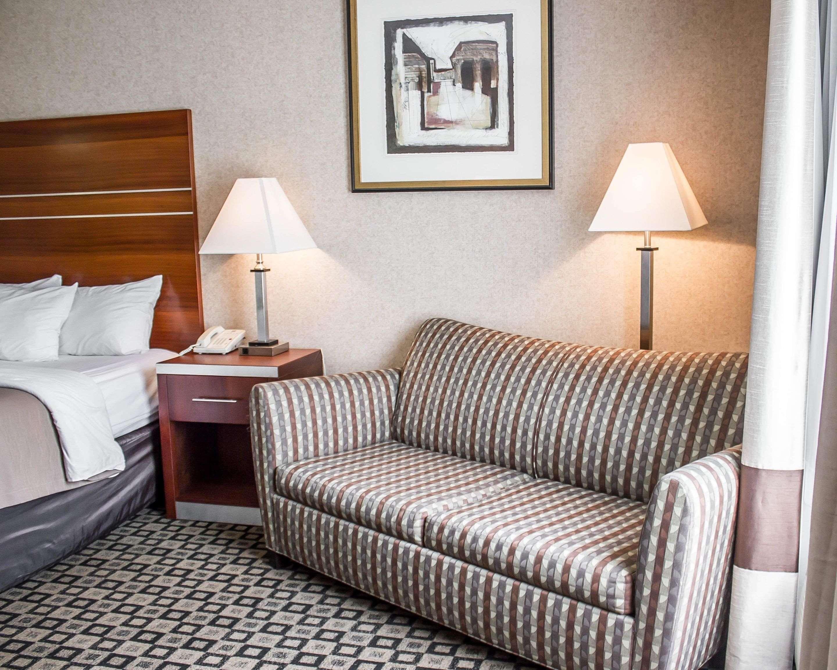 Quality Inn Clarion Bagian luar foto