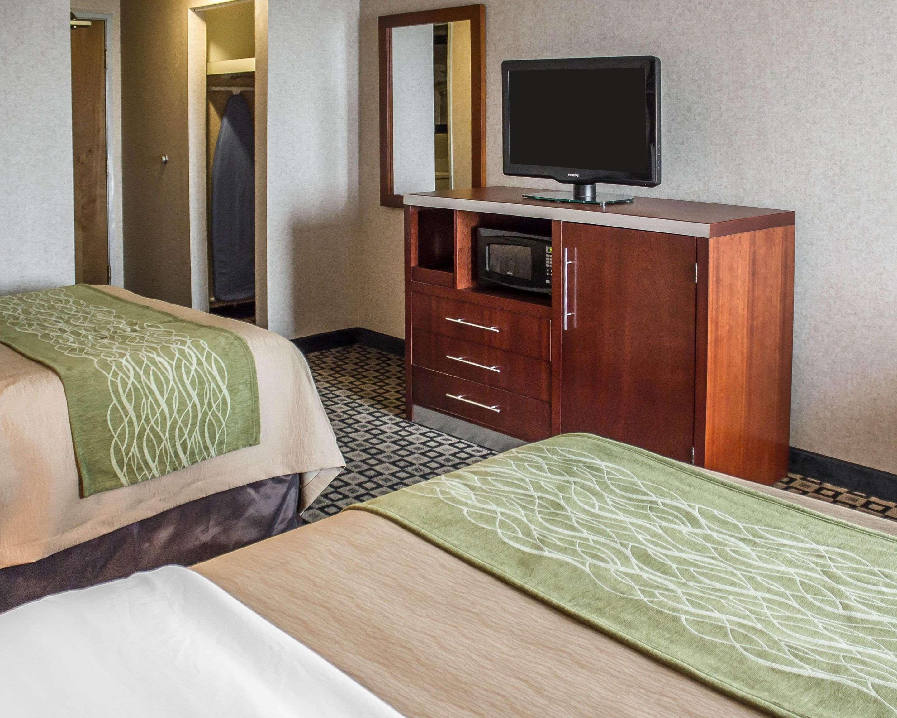 Quality Inn Clarion Bagian luar foto