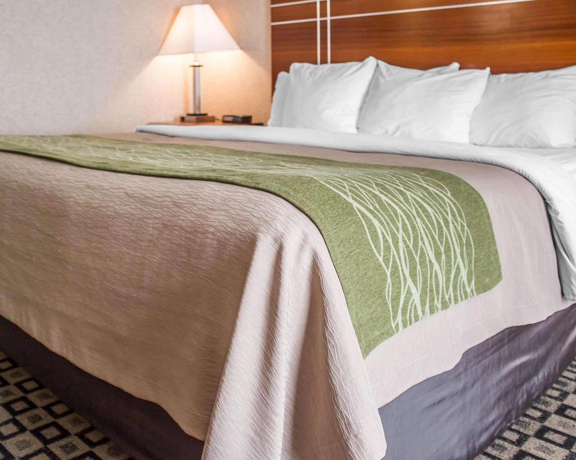 Quality Inn Clarion Bagian luar foto